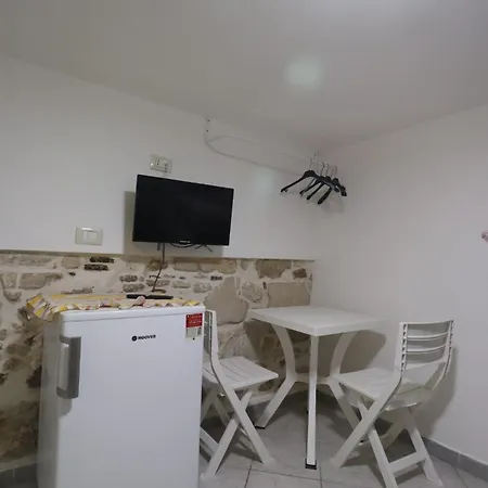 Bacchilide Room- Stanza Privata 3*